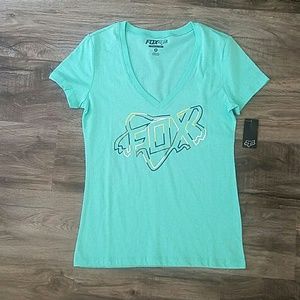 NWT fox v neck
